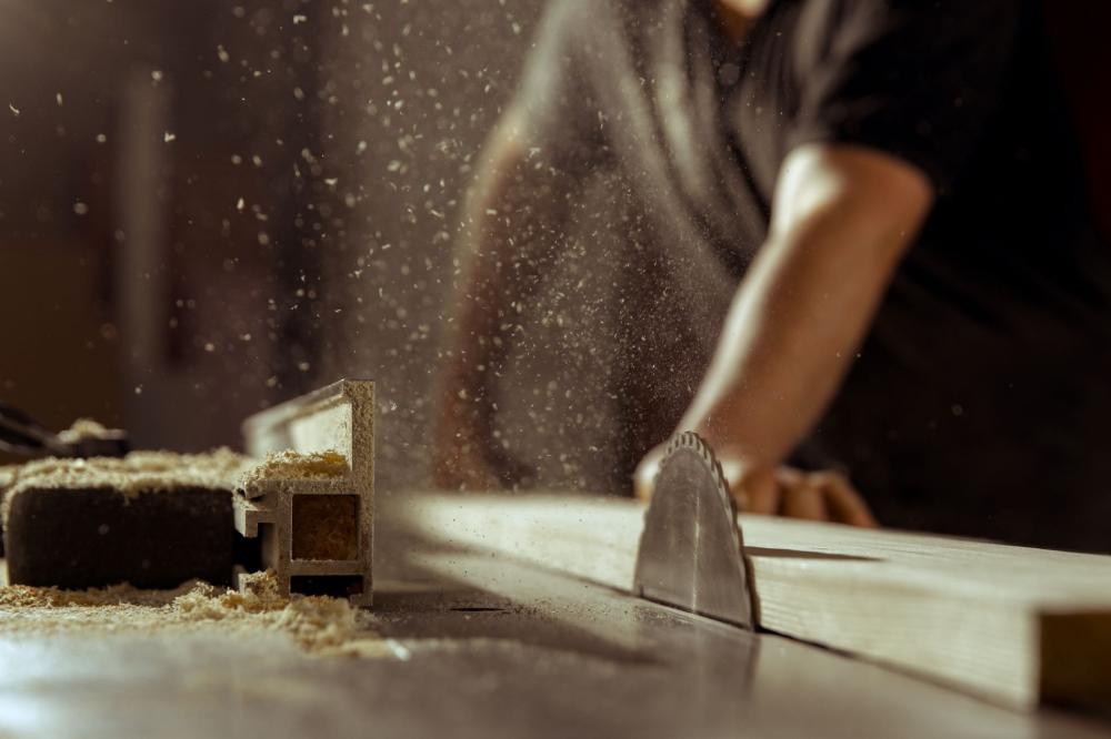 machines à bois pour finitions à Chapareillan